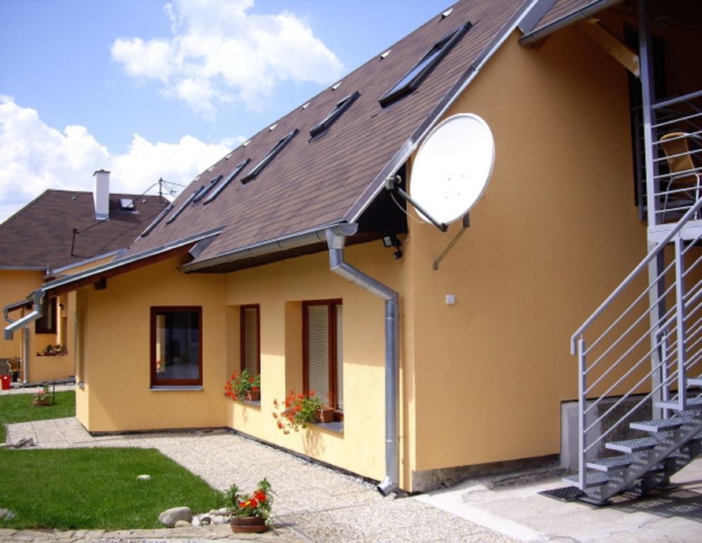 Guest House Privat Marika Závažná Poruba Exteriér fotografie