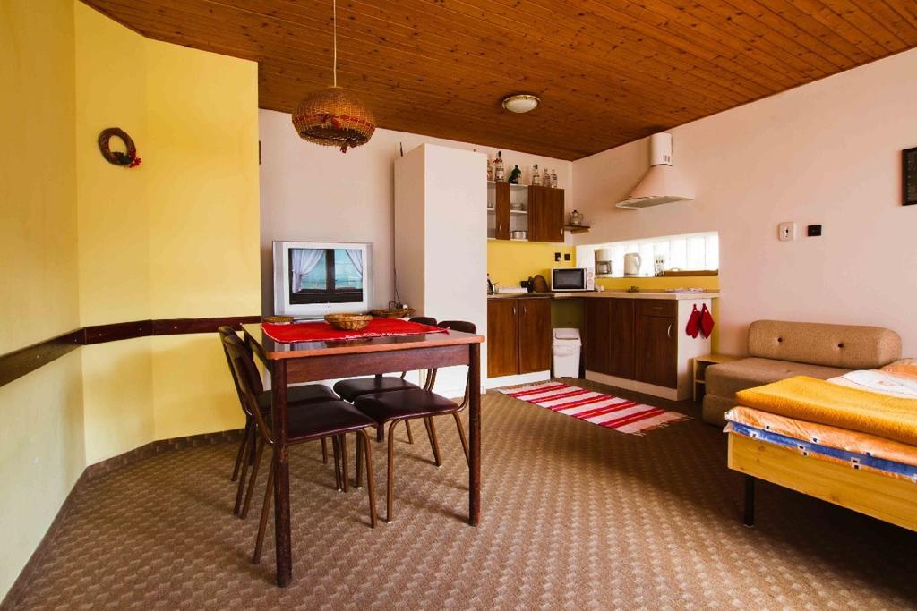 Guest House Privat Marika Závažná Poruba Exteriér fotografie